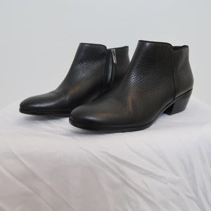 Sam Edelman black leather Petty ankle booties 9